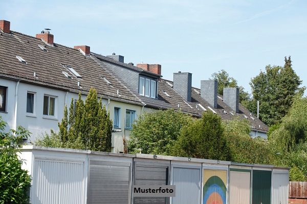 +++ Einfamilien-Reihenmittelhaus mit Terrasse und Garten +++