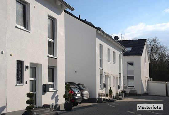 2-Familienhaus mit viel Platz