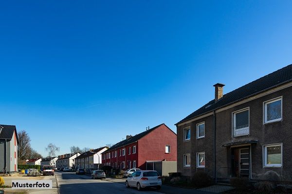 Einfamilien-Reihenendhaus mit Garage