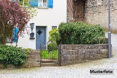 Einfamilien-Doppelhaushlfte in sehr gutem Zustand
