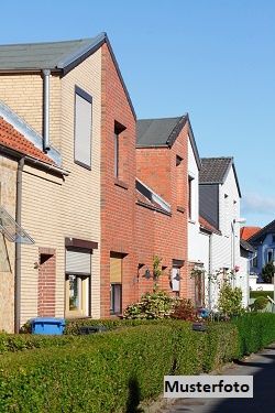 Einfamilien-Doppelhaushälfte mit Garage
