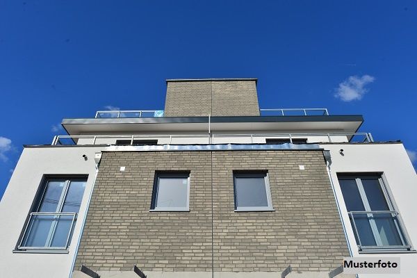 +++ Familienfreundliche Doppelhaush�lfte mit Doppelstellplatz au�en - ruhig & zentral +++