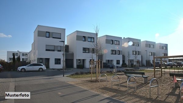 +++ Familienfreundliche Doppelhaush�lfte mit Doppelstellplatz au�en - ruhig & zentral +++ /  / 2125&nbsp;Neubau / Bild 0