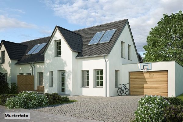 +++ Familienfreundliche Doppelhaushlfte mit Doppelstellplatz auen - ruhig & zentral +++