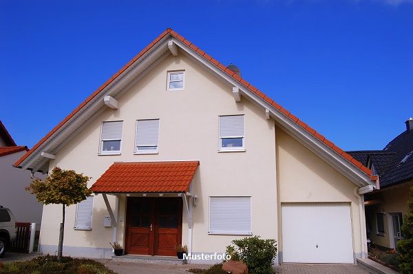 Einfamilienhaus mit Carport - renovieren und Lieblingshaus daraus machen