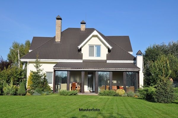 Modernes Einfamilienhaus mit Tiefgarage /  / 5741 Neukirchen / Bild 0