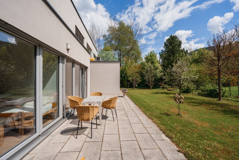Ruhig . Privat . Besonders - Stilvolle Villa am Teich /  / 5730 Mittersill / Bild 9