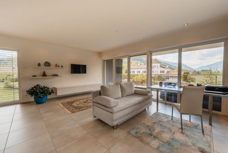 Ruhig . Privat . Besonders - Stilvolle Villa am Teich /  / 5730 Mittersill / Bild 4
