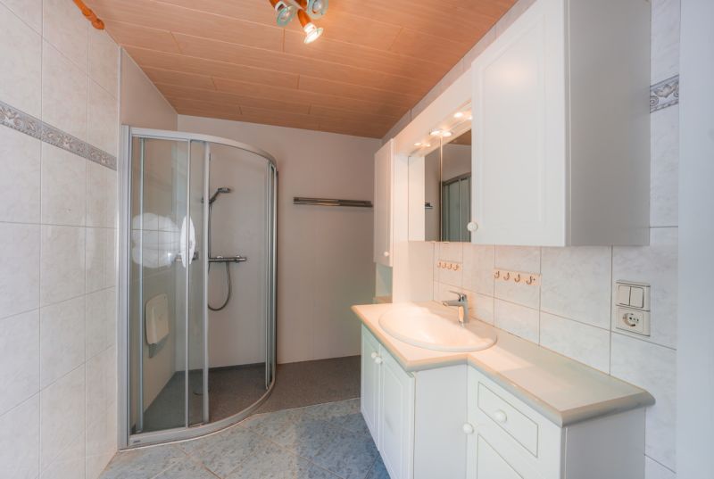 Einfamilienhaus mit Potenzial /  / 5671 Bruck an der Groglocknerstra / Bild 3