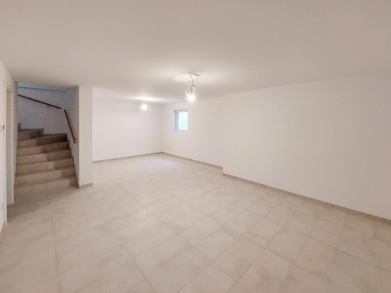 Sofort einziehen: 4-Zimmer-Haus mit PV am Dach, Vollkeller, Garten. Im Grnen beim Badeteich Hirschstetten /  / 1220 Wien / Bild 5