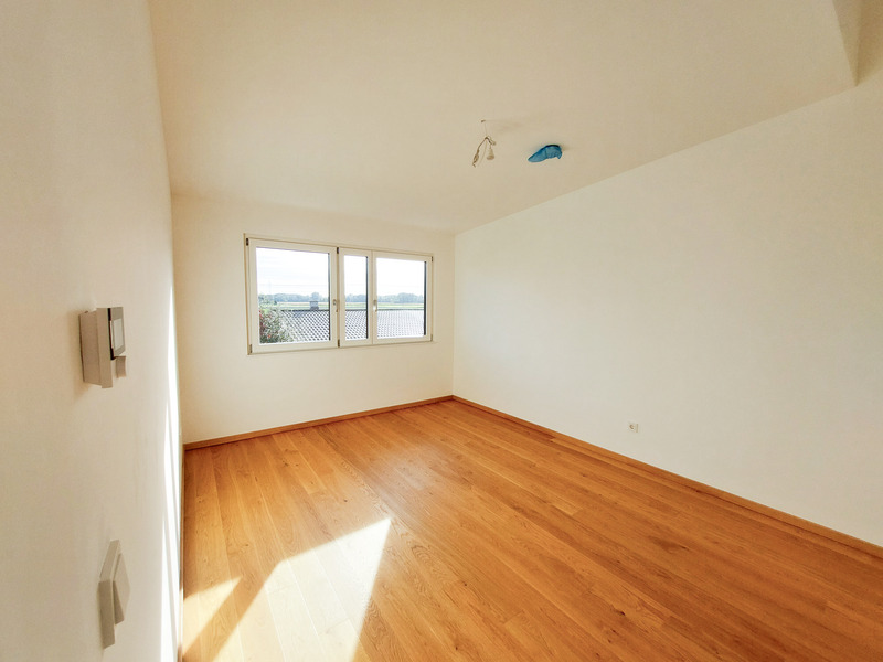 Wohnen beim Auen-Land: Charmantes 4-Zimmer Doppelhaus unweit der Donau-Auen. Jetzt einziehen /  / 1220 Wien / Bild 4