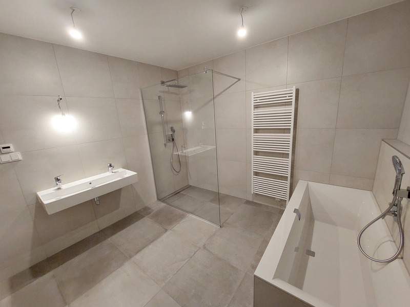 Bei dieser groartigen 3-Zimmer Wohnung mit Balkon und Tischlerkche springen Sie vor Freude im Quadrat /  / 1210 Wien / Bild 3