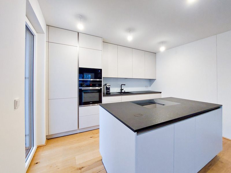 Bei dieser groartigen 3-Zimmer Wohnung mit Balkon und Tischlerkche springen Sie vor Freude im Quadrat /  / 1210 Wien / Bild 1