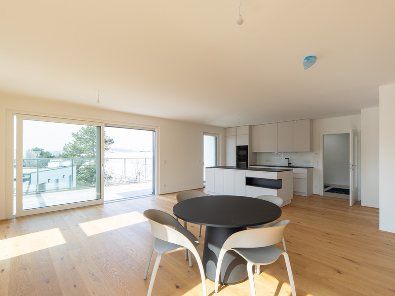 Alle guten Dinge sind ... 3-Zimmer Wohnung mit 3 Terrassen und ganz viel Platz zum Ausbreiten /  / 1210&nbsp;Wien / Bild 1