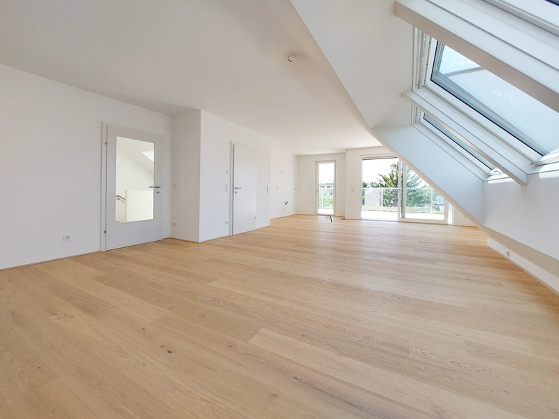 Nur 450m von der Alten Donau entfernt spielt dieses 3-Zimmer Dachgeschosswohnung alle Stücke / / 1220 Wien / Bild 1
