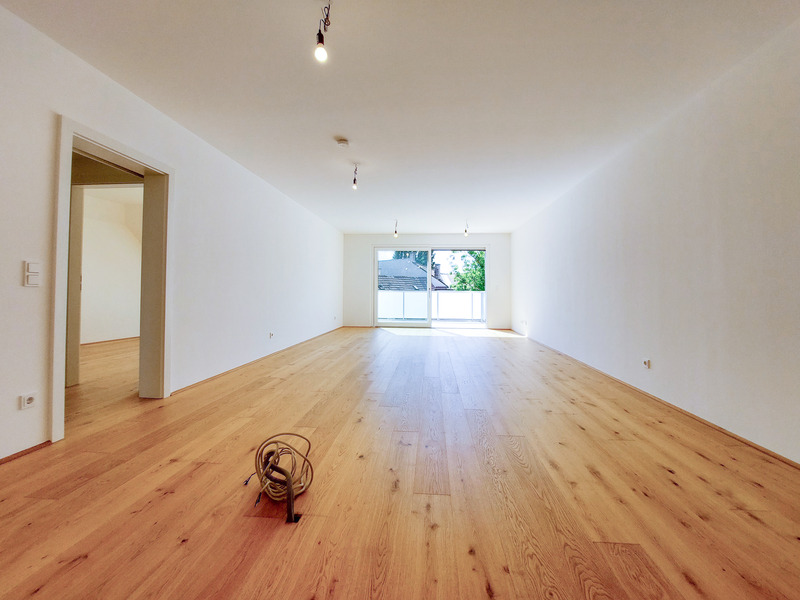 Sonnige Aussichten auf 119 m. Freundlicher 4-Zimmer Wohntraum fr entspannes Genieen am Balkon /  / 1220 Wien / Bild 1