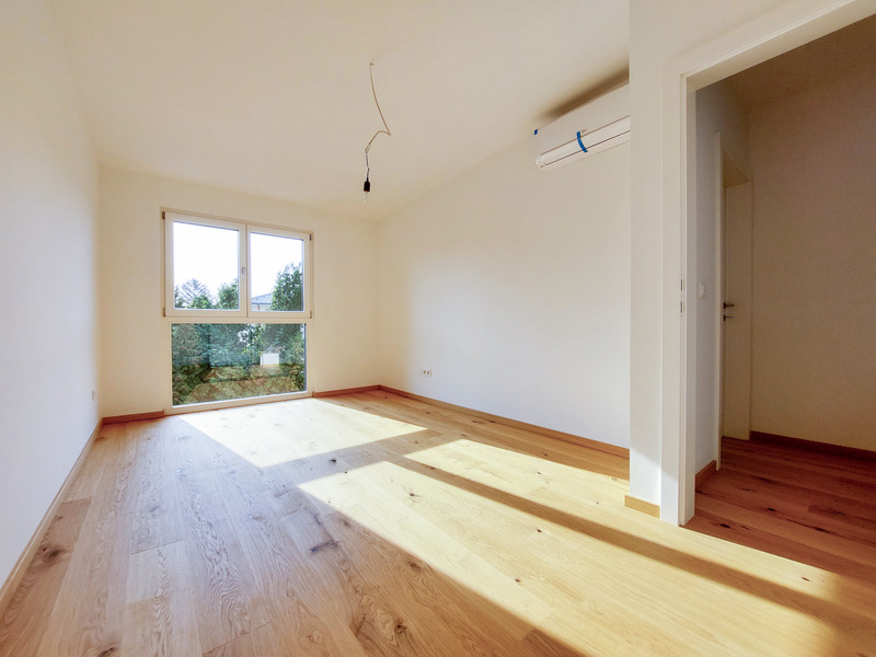 Beim Weinbaugebiet Stammersdorf: Exklusives Traumhaus mit Photovoltaik, Klimaanlage und Wrmepumpe /  / 1210 Wien / Bild 6