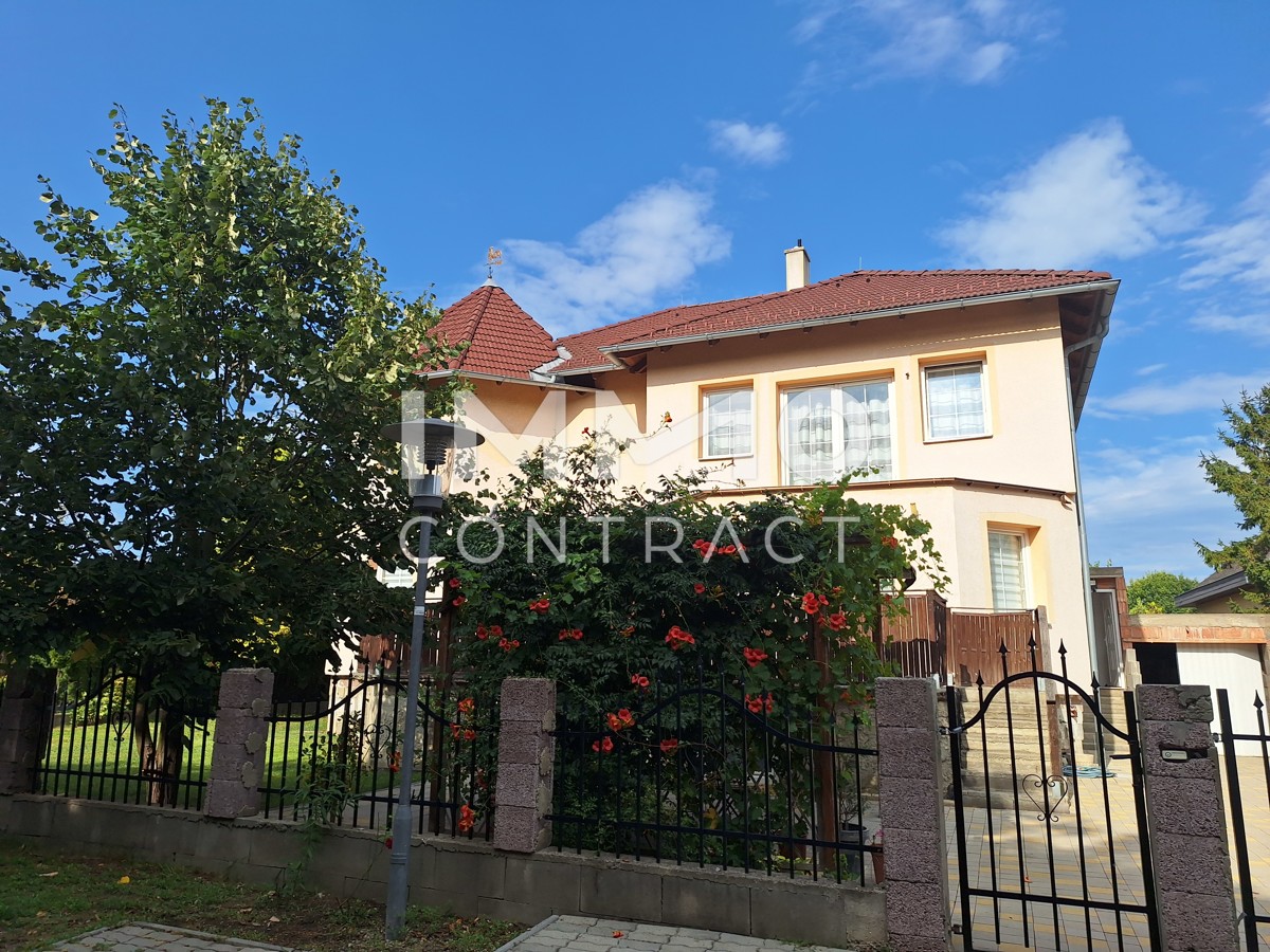 grozgiges Wohnhaus zum Fertigstellen!