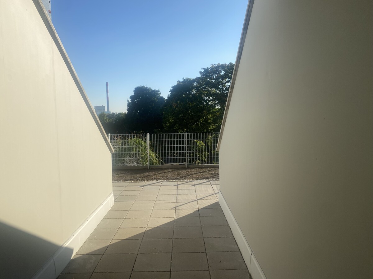 Townhouse - 3 Zimmer Gartenwohnung +  2 Bder - ERSTBEZUG = DAS LAURENZ = 2 bedroom apartment+garden /  / 1110 Wien / Bild 2