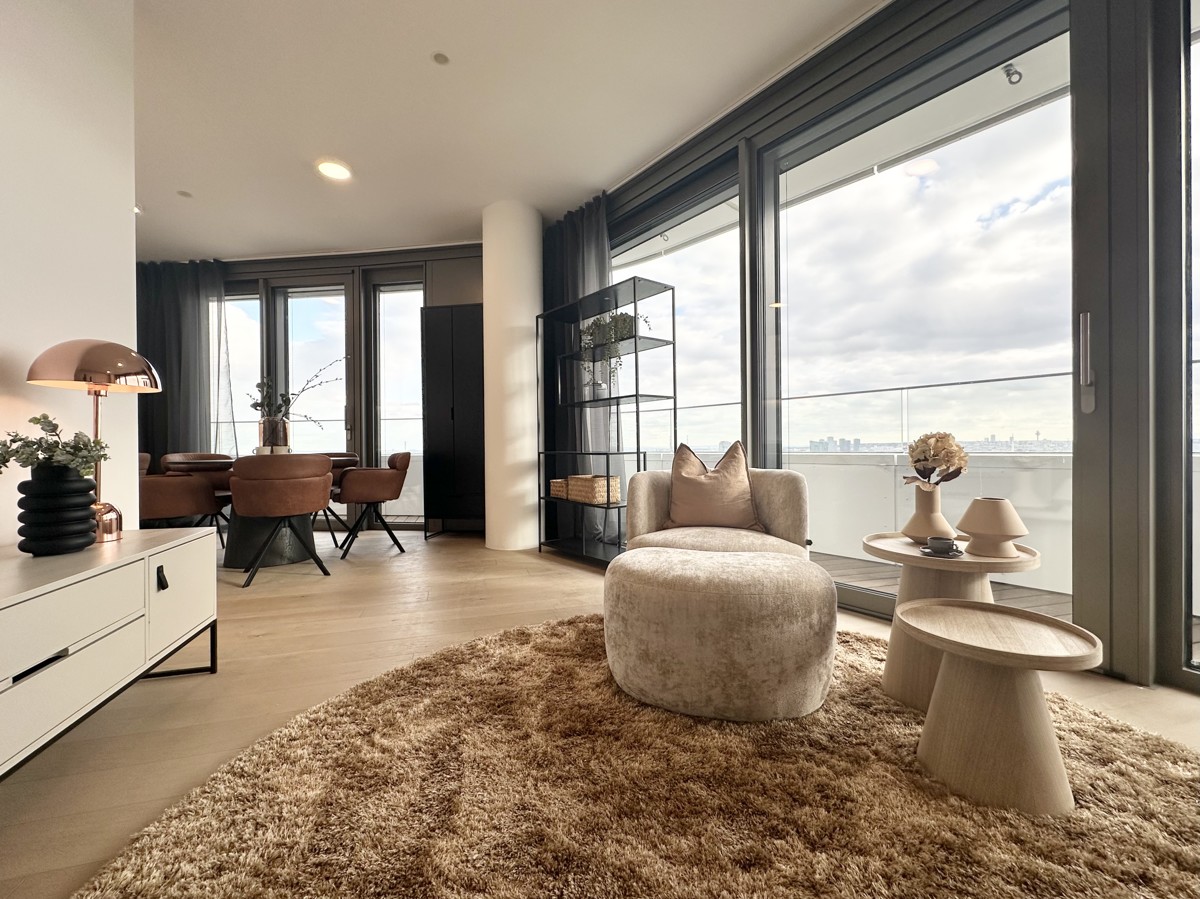 NEU! Mbliert - Doorman, Gym, Pool UND den schnsten Ausblick auf Stephansdom, Prater & Neue Donau /  / 1220 Wien / Bild 7