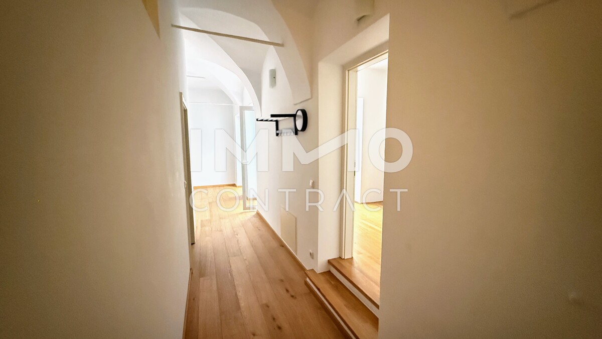 gemütliche 2-Zimmer-Wohnung / / 4810 Gmunden / Bild 1