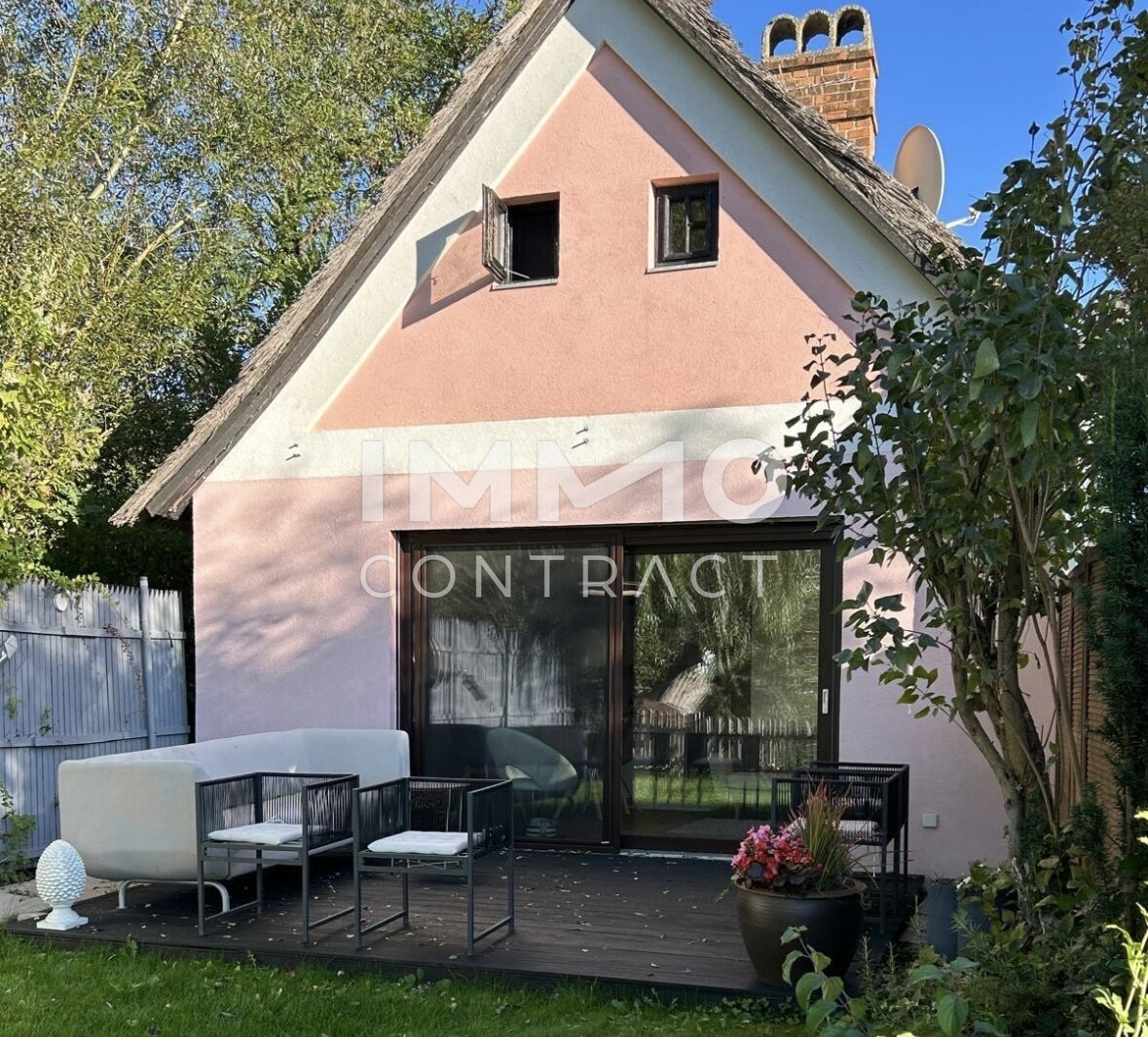 Exklusives Seehaus in Traumlage mit direktem Seezugang /  / 7121 Weiden / Bild 1