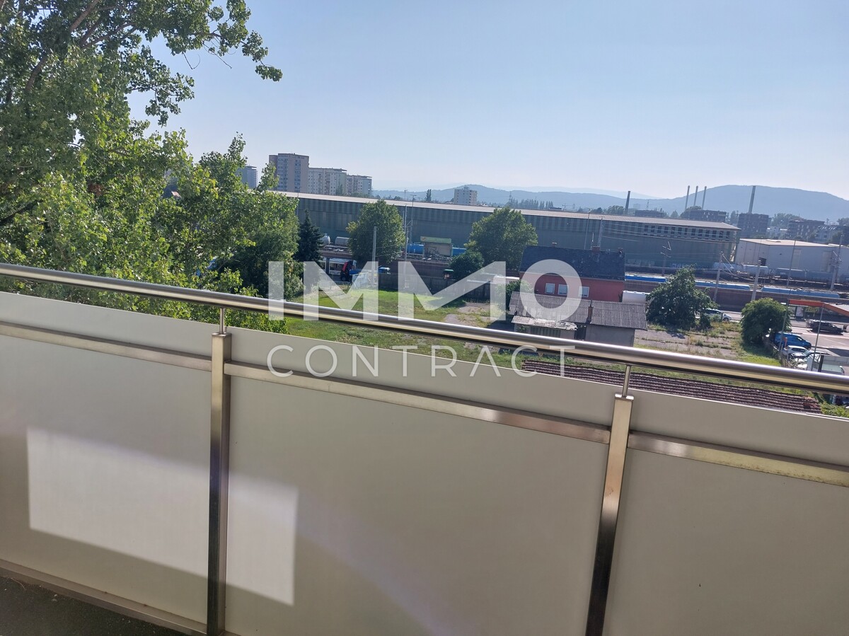 NAHE STADTHALLE: GNSTIGE 3-ZI. WOHNUNG 92 m MIT WESTLOGGIA UND PARKPLATZ  IM 5.OG MIT KLIMAANLAGE /  / 8010 Graz / Bild 1