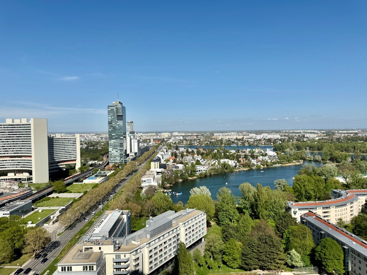 Wasserblick! NEU! Familientraum an der Donau - U1 vor der Tre! /  / 1220 Wien / Bild 7