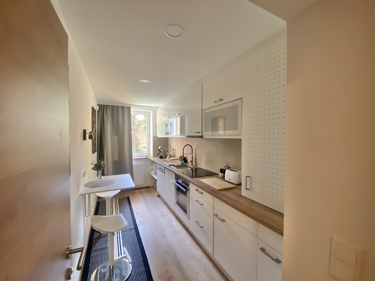 Perfekt + Hochwertig ! 2 Zimmer Wohnung + separater Kche und Essplatz. Furnished 1 bedroom next  U1 /  / 1100 Wien / Bild 5