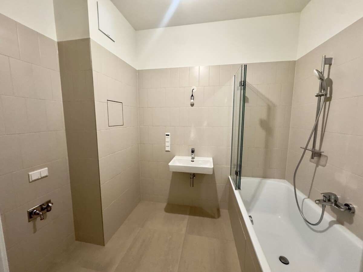 Provisionsfrei: Gerasdorfer Strae - Erstbezug 3 Zimmer Wohnung mit 60m2 Garten: Von der Sonne geksst /  / 1210 Wien / Bild 8