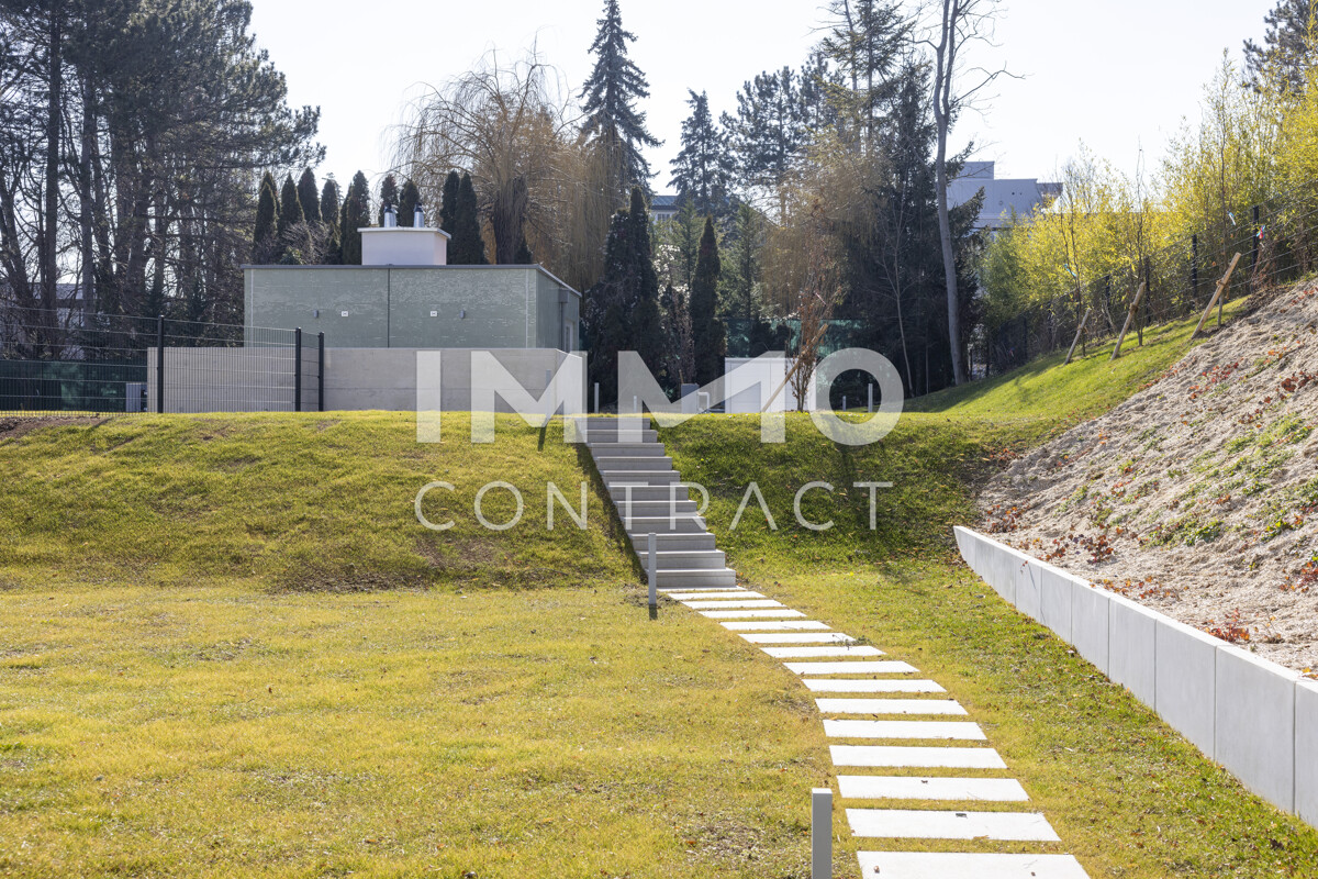 Luxus in den Weinbergen! Exklusive Erstbezug Gartenwohnung mit privatem Pool und Poolhaus! / / 1190 Wien / Bild 1