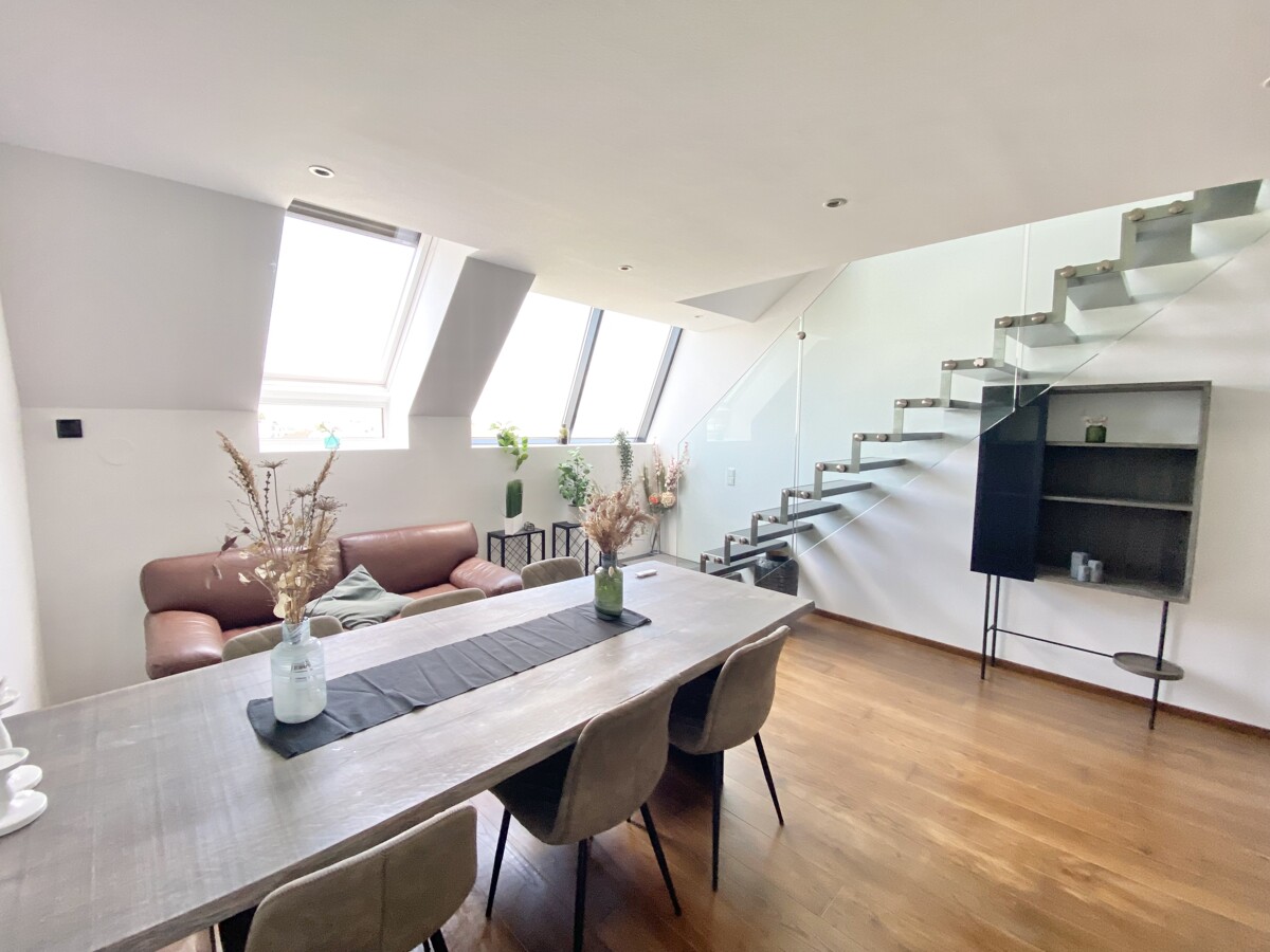 Wunderschne Dachgeschowohnung mit Terrasse - DREAM  2 bedroom rooftop apartment + terrace /  / 1100 Wien / Bild 2