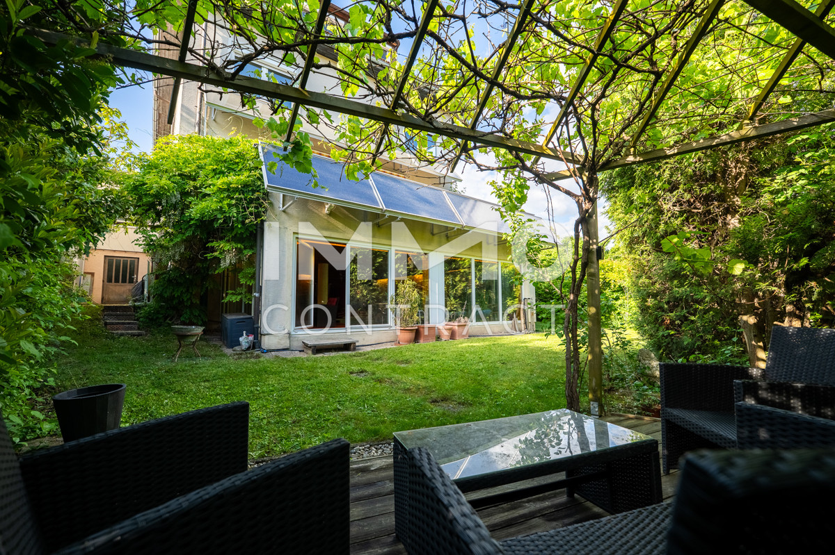 Tolles Familiendomizil mit viel Platz in grner Lage mit Swimming-Pool, Sauna, Garten. /  / 1160 Wien / Bild 7