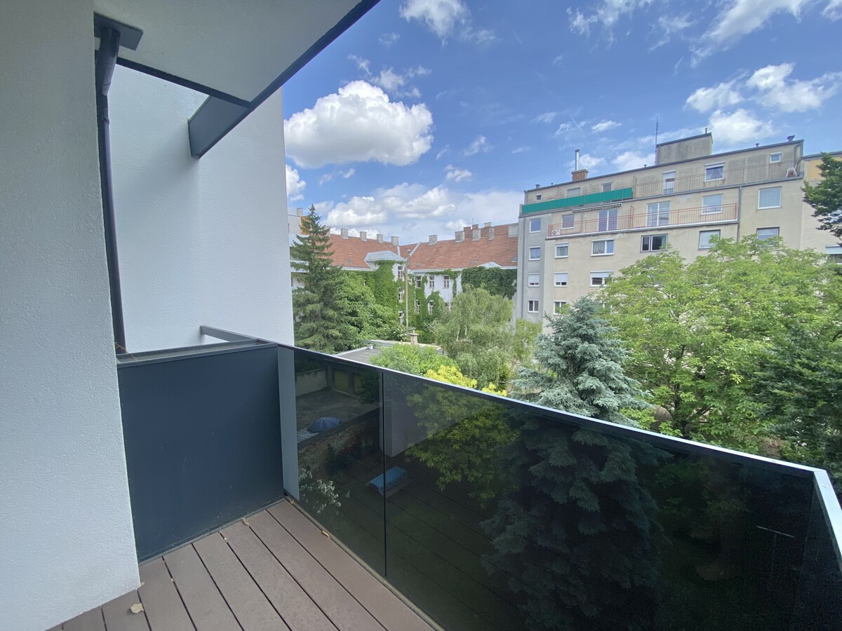 BALKON mit Grnblick - 3 Zimmer Wohnung Nhe Aupark - 2 bedroom Apartment with balcony /  / 1210 Wien / Bild 7