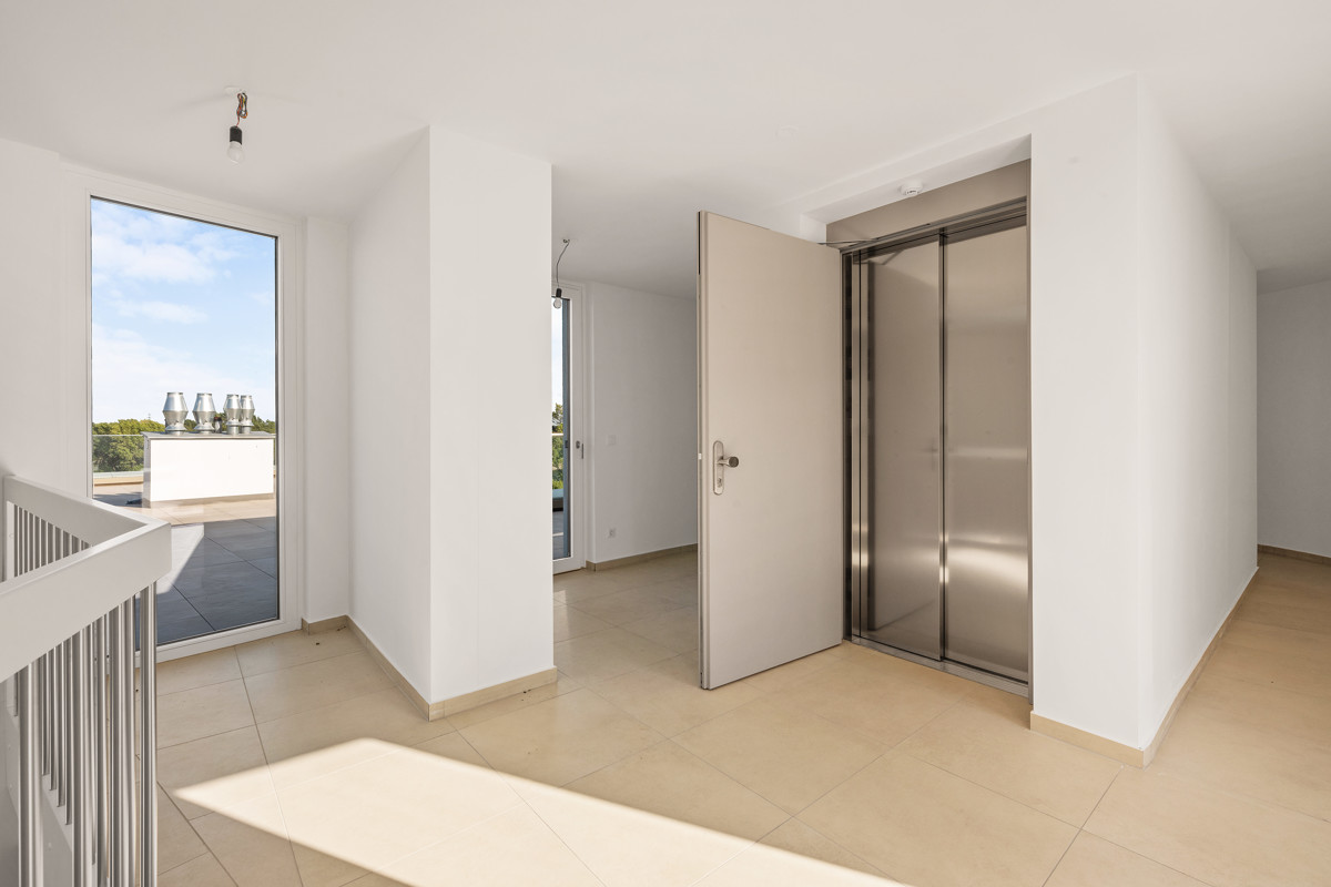 Penthouse der Extraklasse! Luxus pur direkt am Wasser mit 234m Dachterrasse! /  / 1190 Wien, Dbling / Wien 19., Dbl / Bild 2