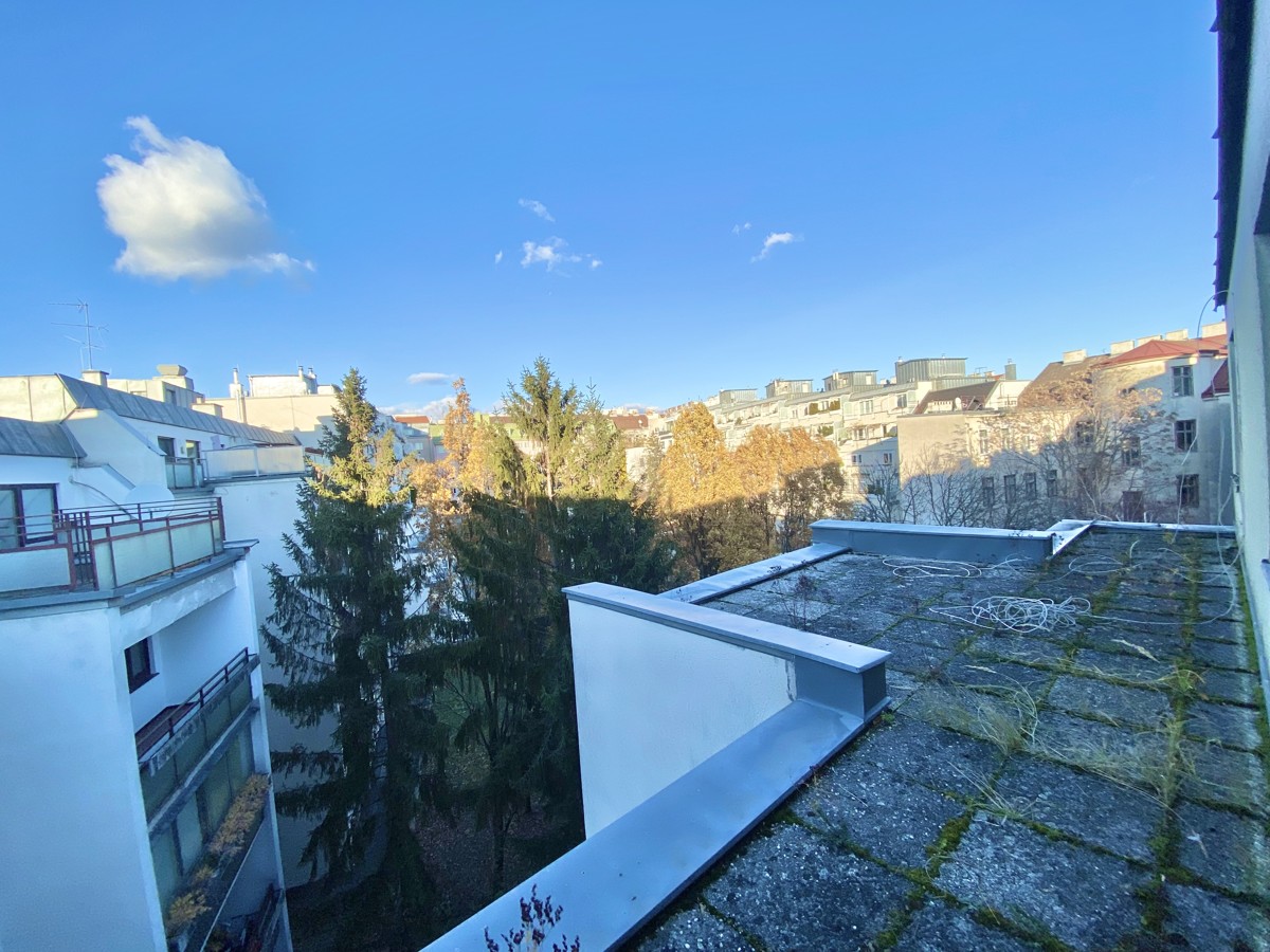 Familienhit! 4 Zimmer Dachgeschowohnung + Terrasse ohne Dachschrgen - 3 Bedroom apartment+ terrace
NEUER PREIS /  / 1140 Wien / Bild 6