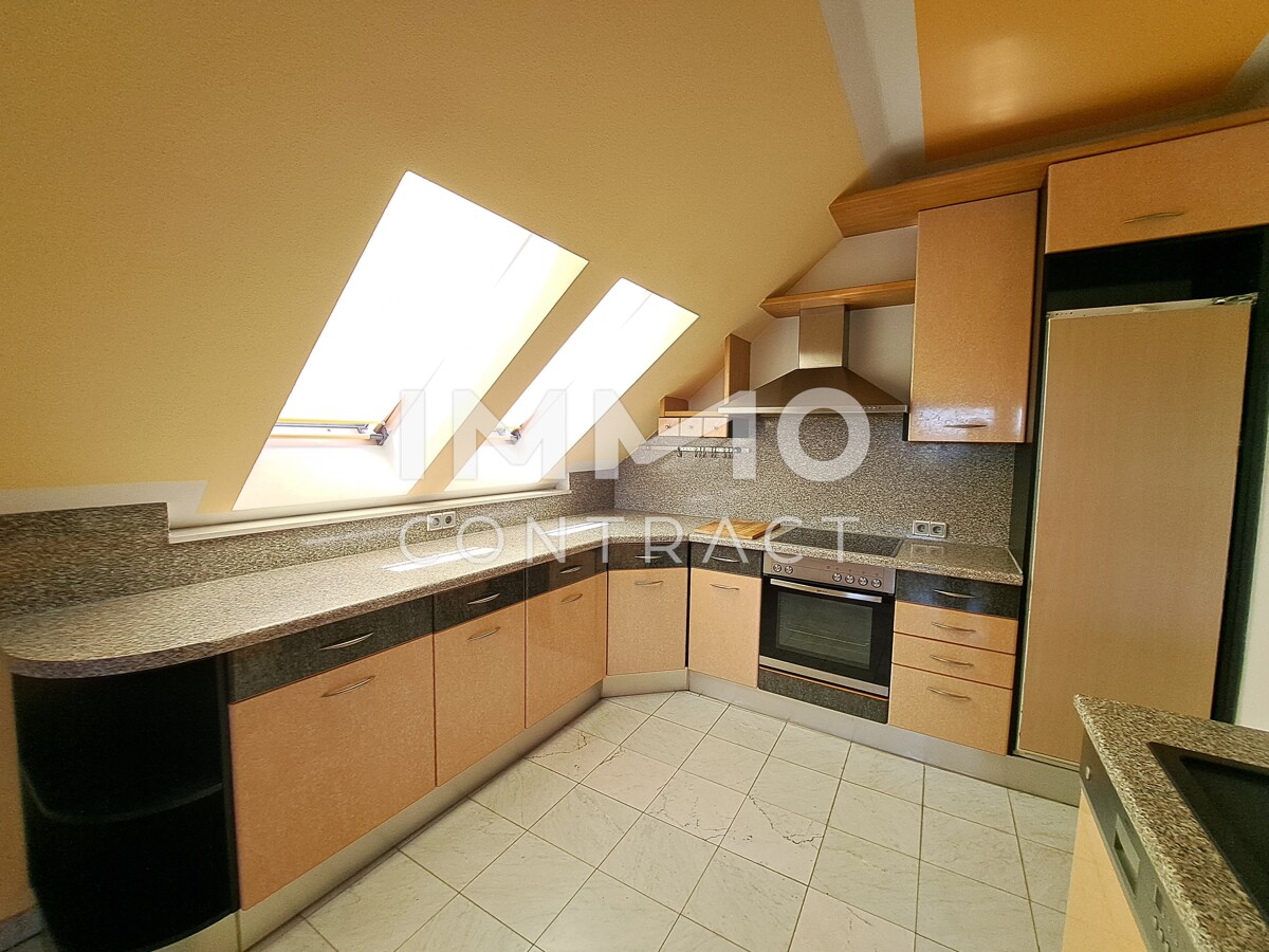 Aus 1 mach 2! Teilbare, groe Dachgescho- Wohnung mit Garten /  / 8020 Graz / Bild 5