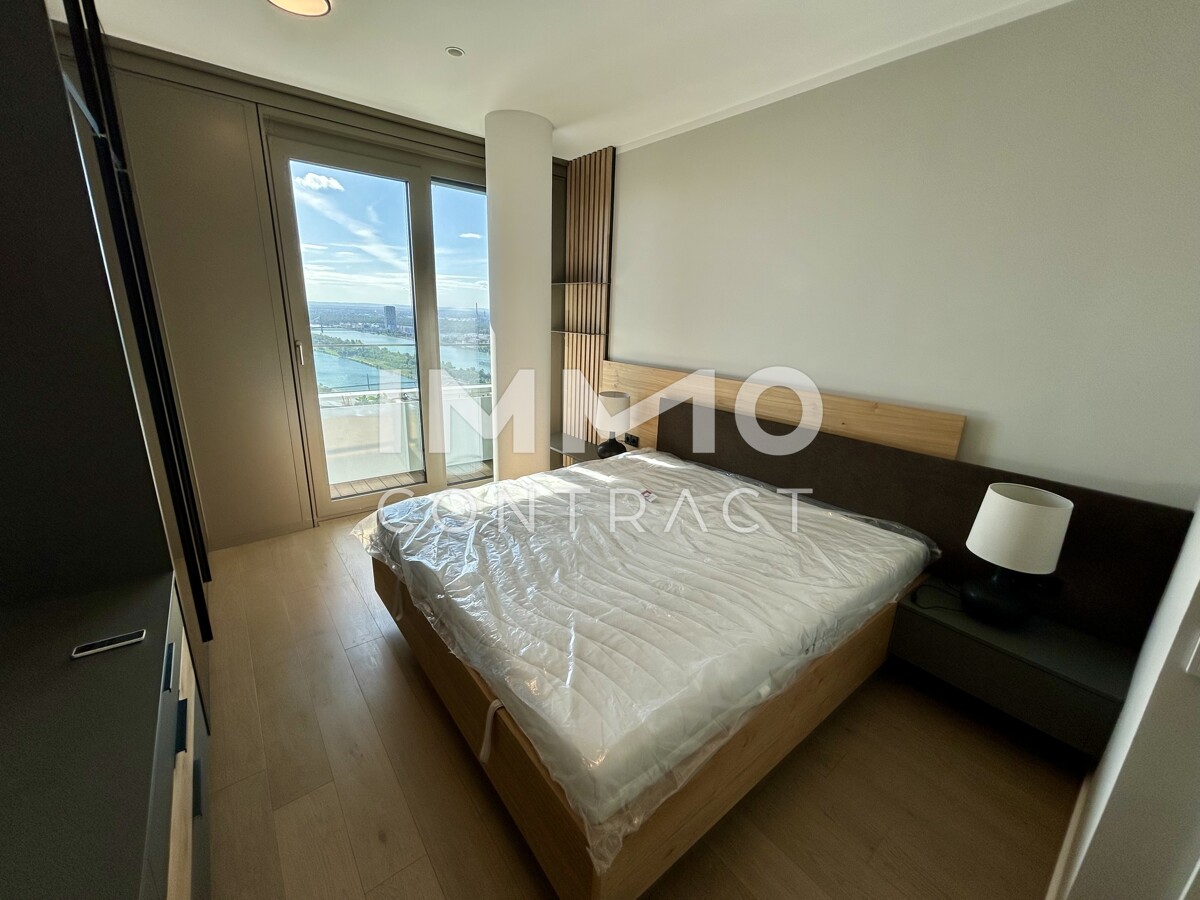 Mbliertes Apartment im 42. Stock mit Weitblick auf die Donau! Pool, Spa und Fitness inklusive! /  / 1220 Wien / Bild 2