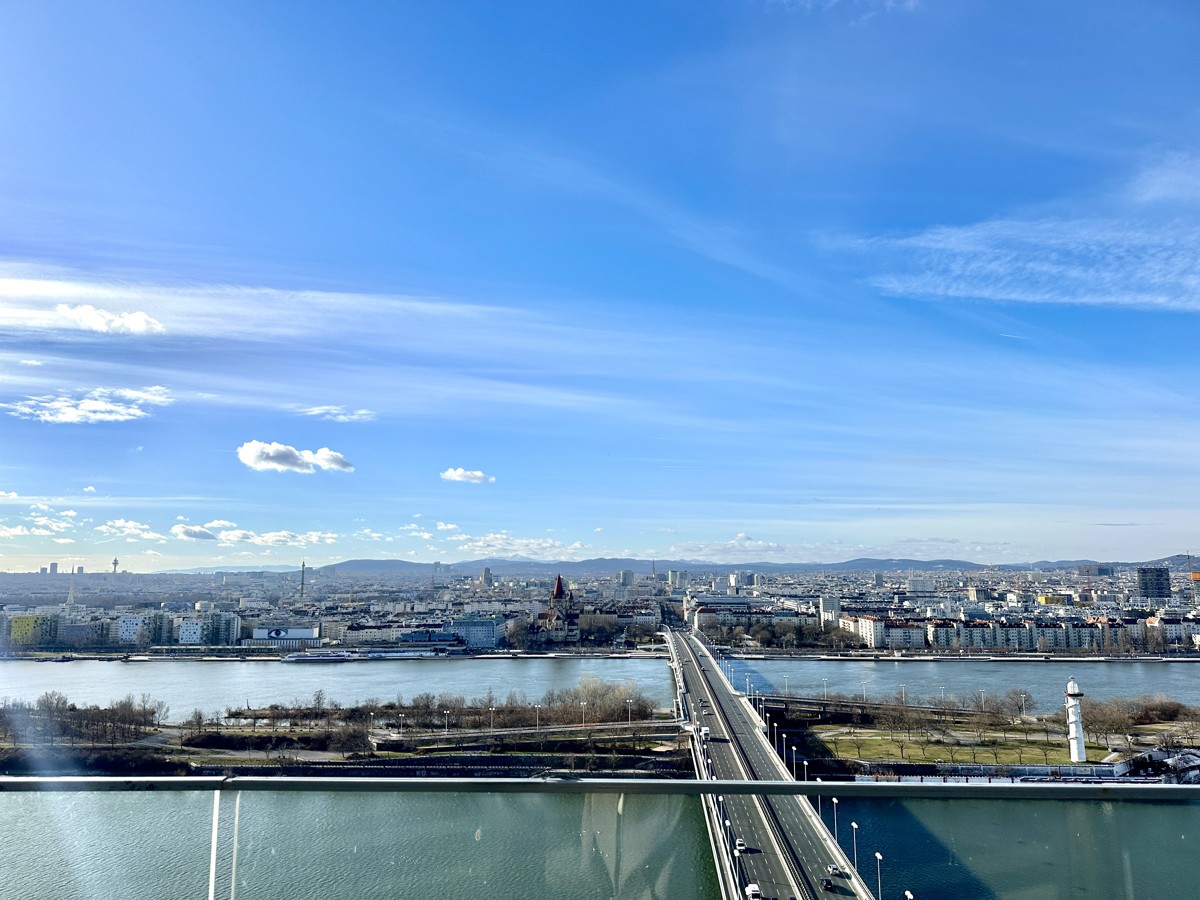 Provisionsfrei! Anleger aufgepasst! DANUBEFLATS Luxurise Wohnung mit einmaligem Blick auf die Innenstadt und die Donau! /  / 1220 Wien / Bild 8