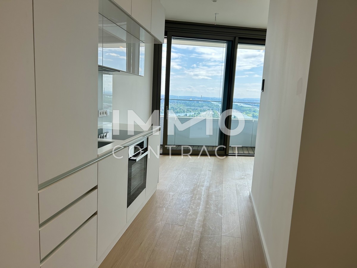 Leben im 40. Stock! Erstbezug Studio Apartment inkl. Doorman, Gym, Sauna, Pool, Bar, Eventlounge /  / 1220 Wien / Bild 1