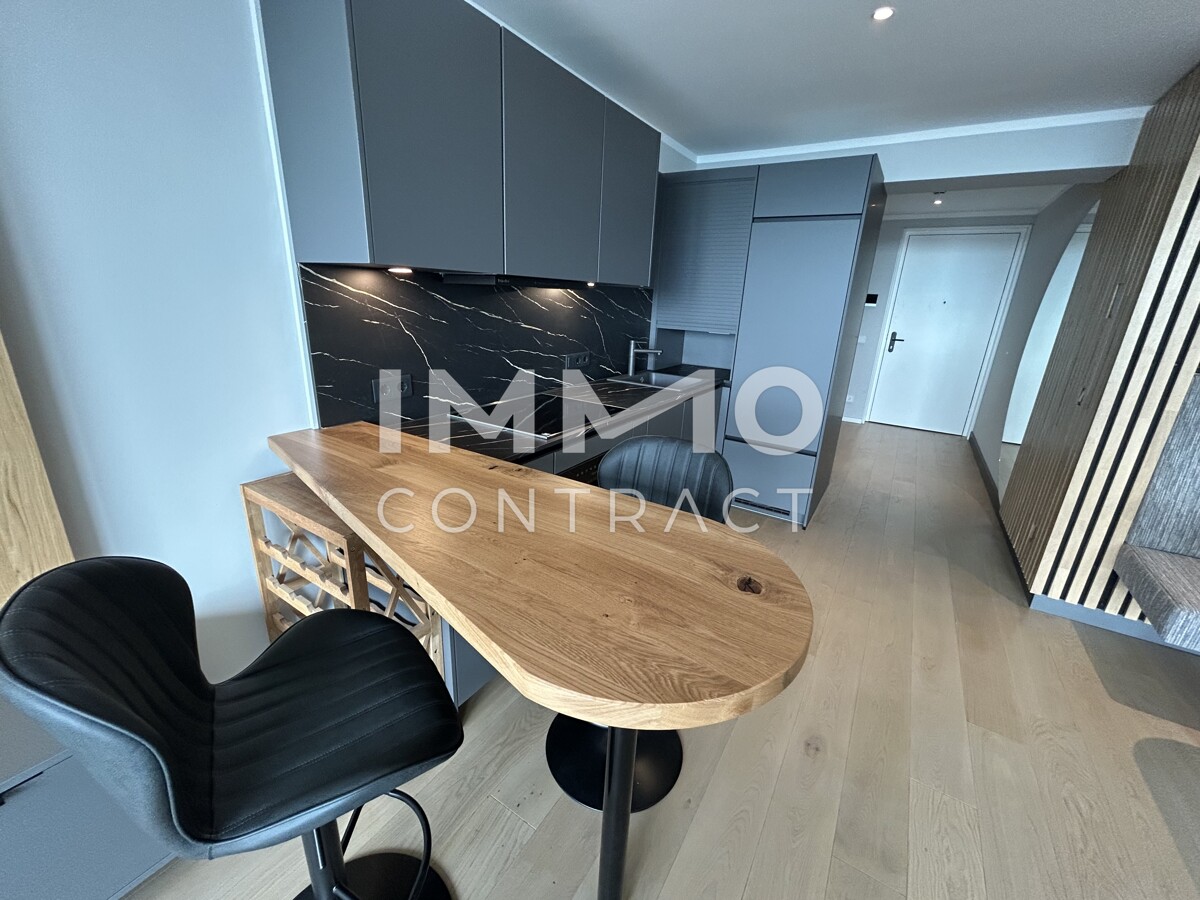 Mbliertes Apartment im 42. Stock mit Weitblick auf die Donau! Pool, Spa und Fitness inklusive! /  / 1220 Wien / Bild 7