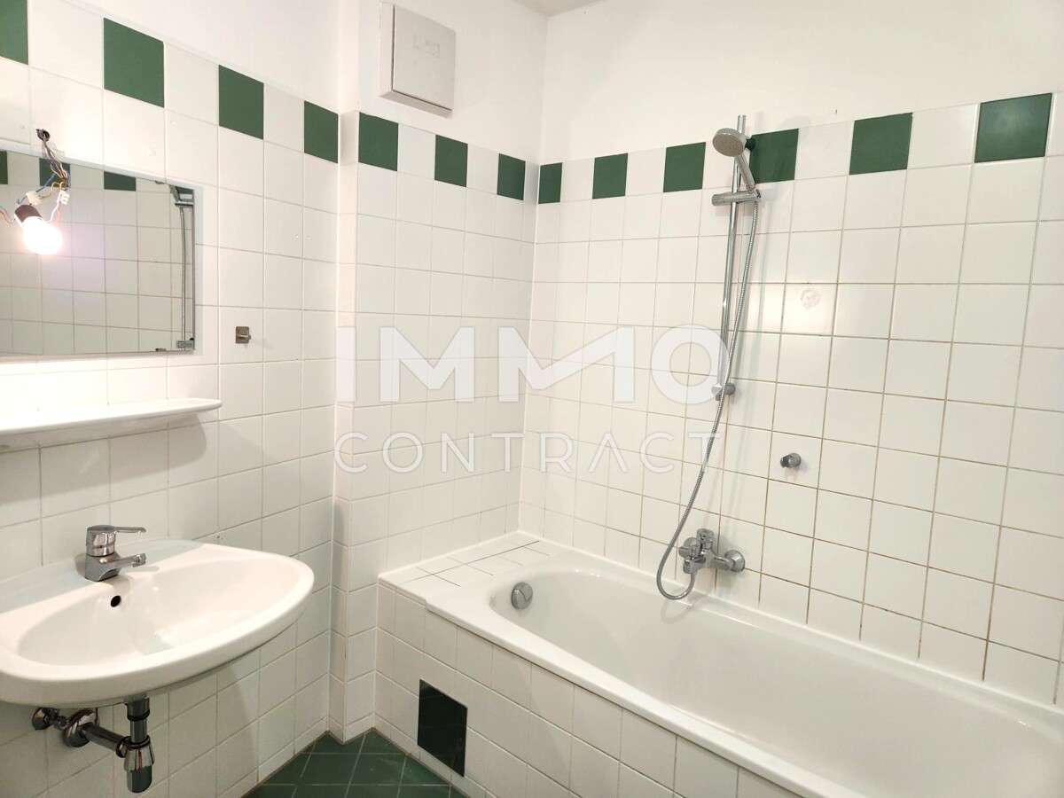 Dachgeschosswohnung direkt am Reckturm /  / 2700 Wiener Neustadt / Bild 2