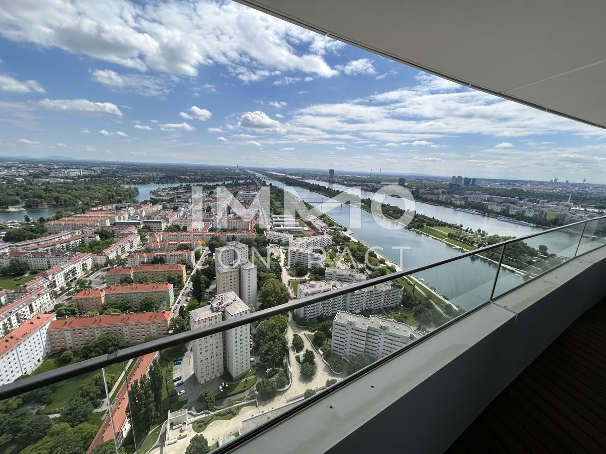 ERSTBEZUG: Modernes Apartment mit atemberaubenden Blick auf Alte Donau! Pool, Spa, Fitness vorhanden /  / 1220 Wien / Bild 1
