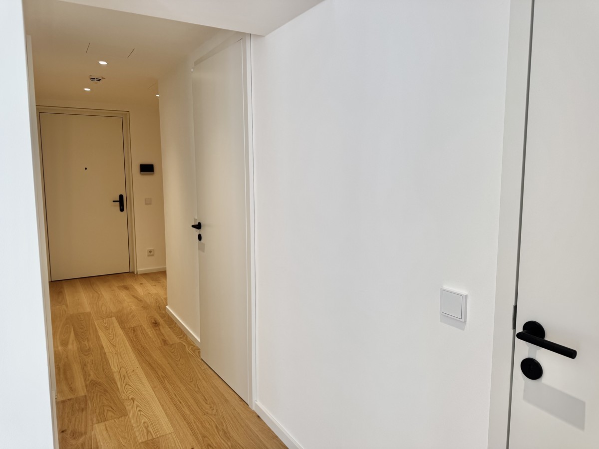 DANUBEFLATS. NEU - 30. Stock! Einmalig - Groe 2 Zimmer Wohnung. Wie im Urlaub - Elevate your Lifestyle /  / 1220 Wien / Bild 1
