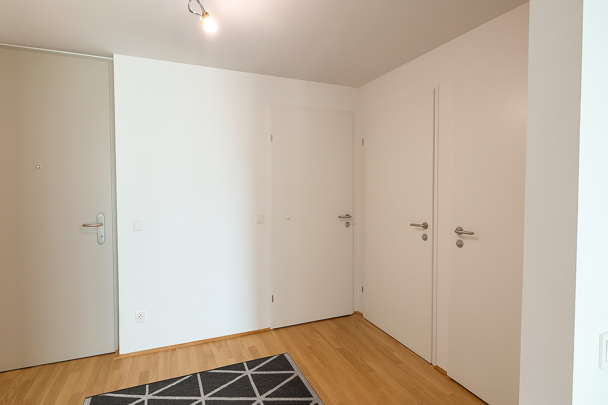 Design trifft Ausblick - 2 Zimmer Wohnung mit Pool am DACH - U1 vor der Tre /  / 1220 Wien / Bild 3