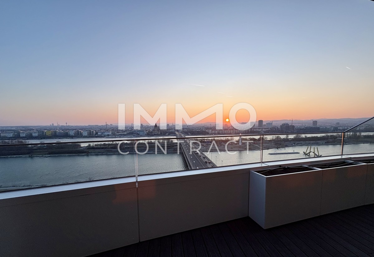 Atemberaubendes Apartment mit grozgigem Balkon, ganz Wien im Blick (Gym, Pool, Sauna, Doorman uvm) /  / 1220 Wien / Bild 9