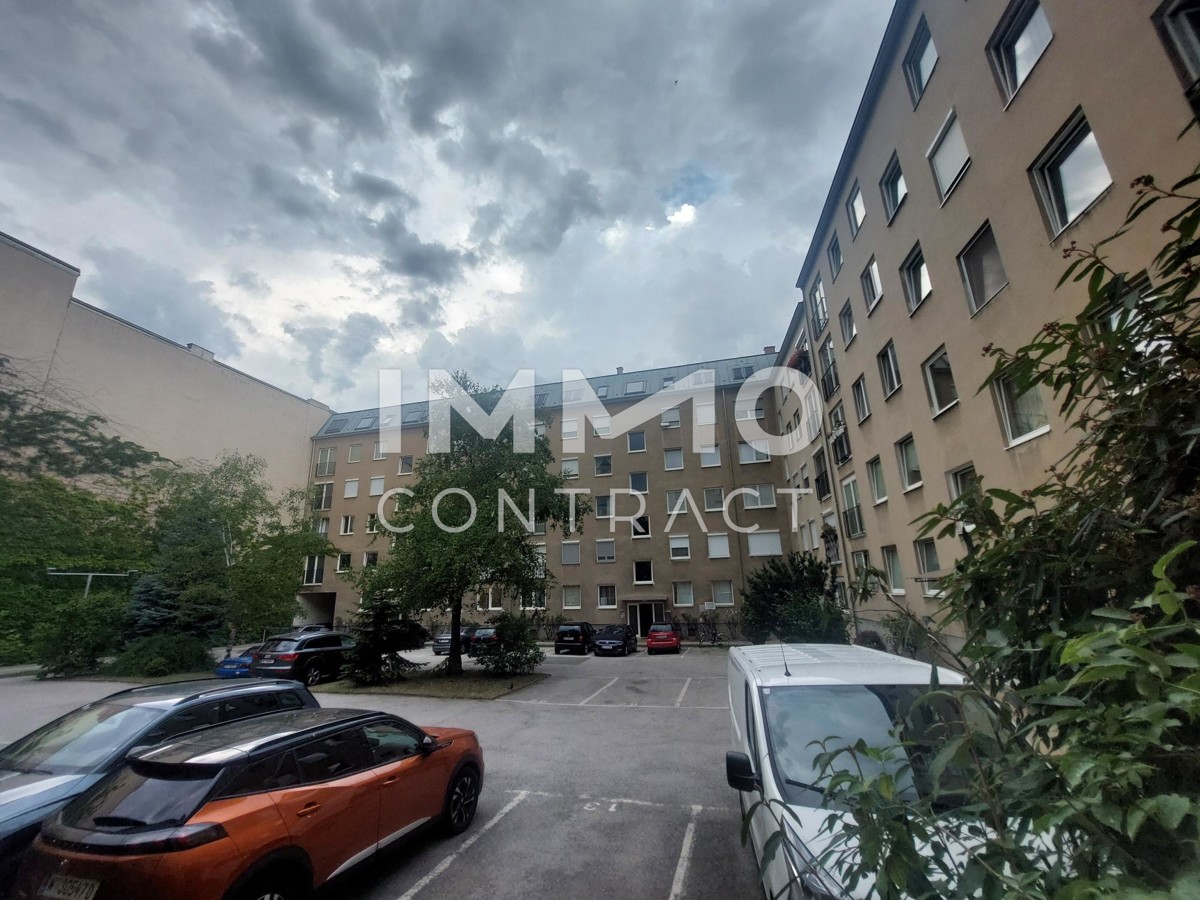 Erstbezug nach schner Renovierung. Sehr aparte 2-Zimmer- Wohnung mit 12m Loggia /  / 1100 Wien / Bild 1