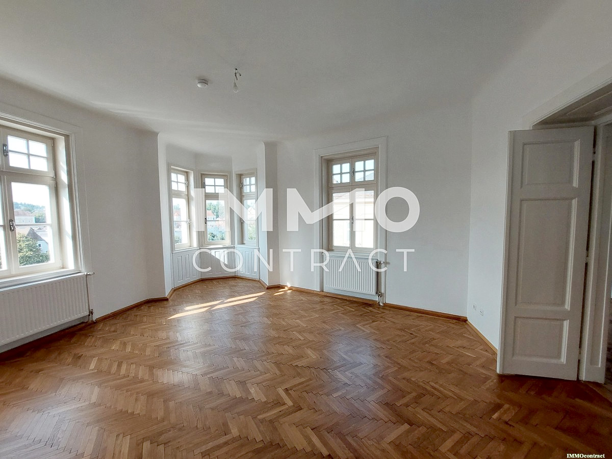 Traumhaft - Altbauflair - 5 Zimmer 166m  Wohnung mit kleiner Loggia in Steyr - nahe Zentrum /  / 4400 Steyr / Bild 2