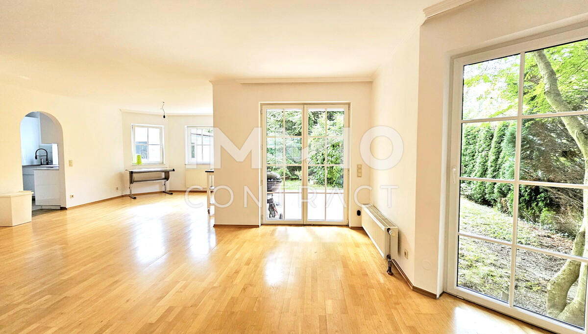 Familienfreundliches, lichtdurchflutetes  Traumhaus: 4 Schlafzimmer, Pool, Sauna und Gartenidylle /  / 3012 Wolfsgraben / Bild 2