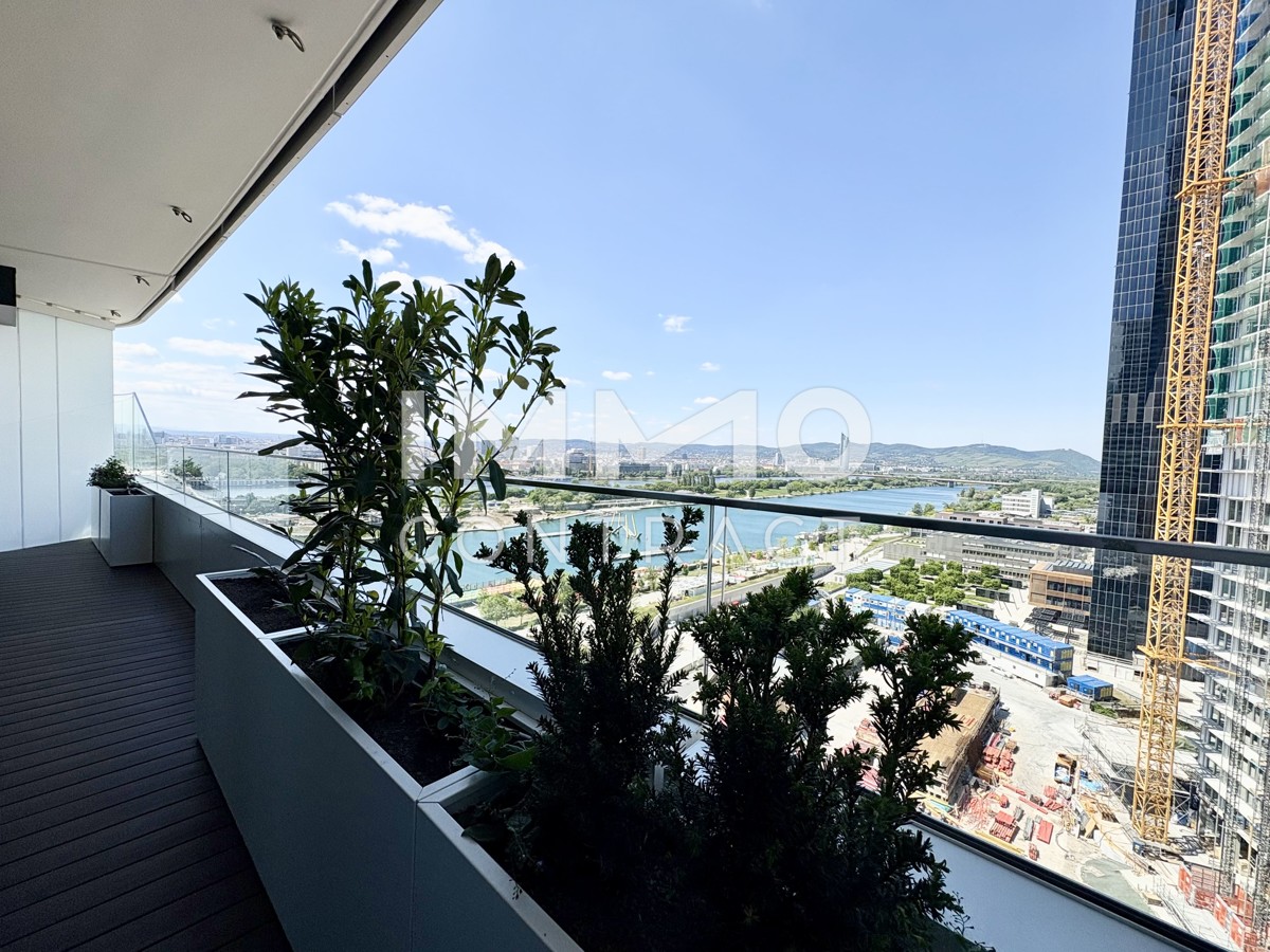 Atemberaubendes Apartment mit grozgigem Balkon, ganz Wien im Blick (Gym, Pool, Sauna, Doorman uvm) /  / 1220 Wien / Bild 1